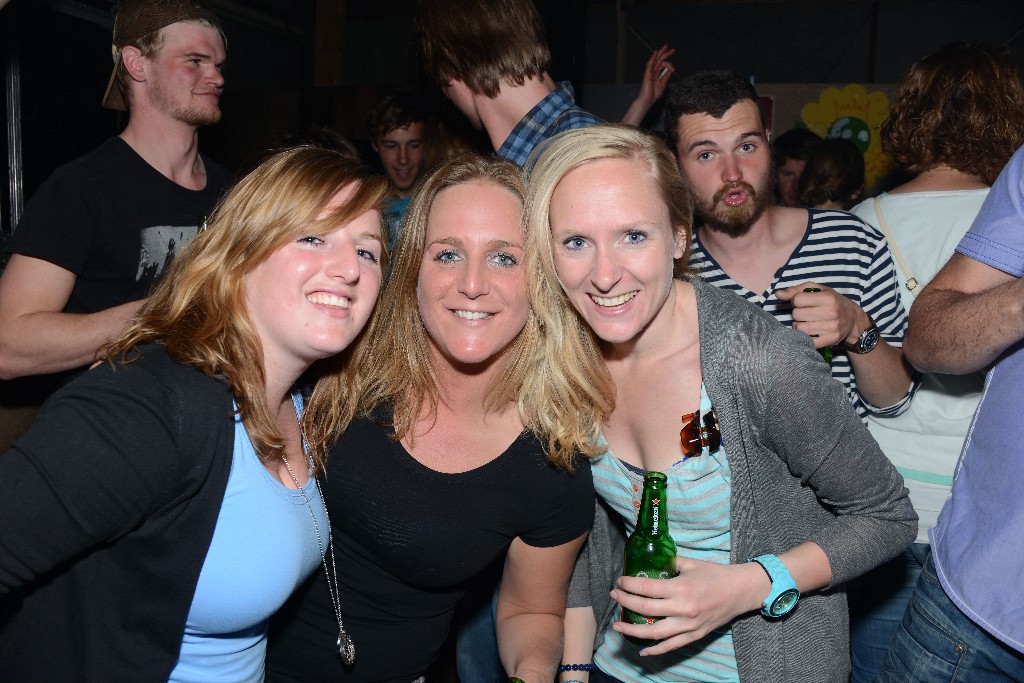 ../Images/Feest zonder naam 2015 082.jpg